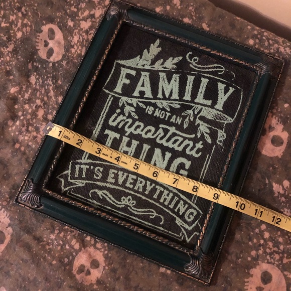 Vintage OOAK Handpainted Shabby Chic “Family Is Not An Important Thing…” Frame - Picture 14 of 16